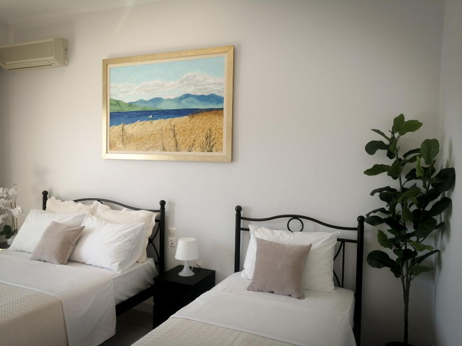 Anel Rooms Himare Esterno foto